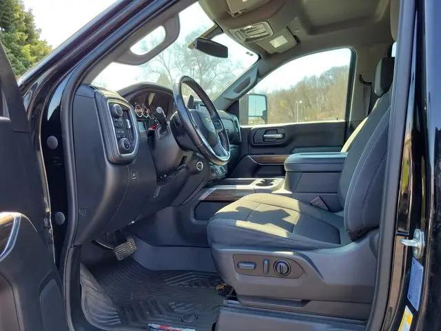 2022 Chevrolet Silverado 2500HD 4WD Crew Cab Standard Bed LT