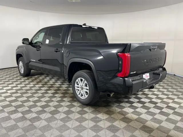 2026 Toyota Tundra SR5 CrewMax 5.5' Bed