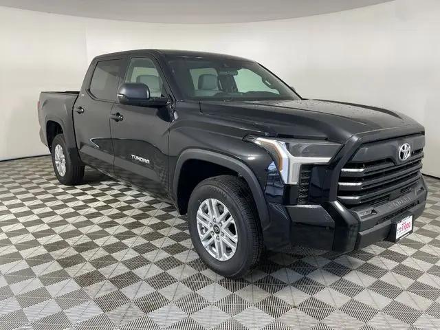 2026 Toyota Tundra SR5 CrewMax 5.5' Bed