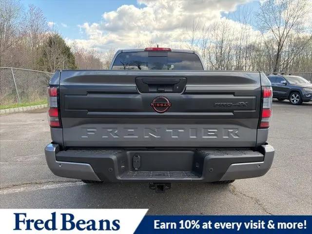 2026 Nissan Frontier Crew Cab Long Bed PRO-4X 4x4