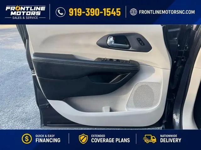 2022 Chrysler Pacifica Touring L