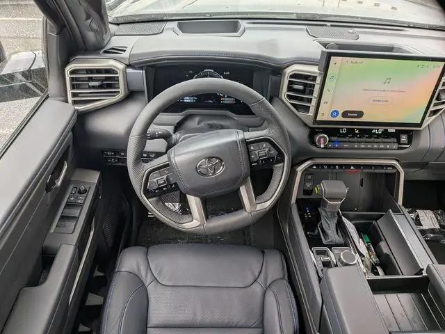 2026 Toyota Tundra Platinum CrewMax 5.5' Bed