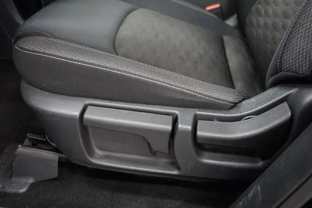 2024 Nissan Pathfinder S 4WD
