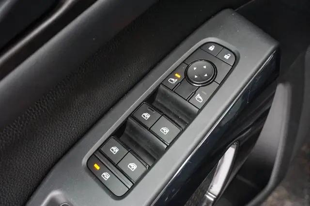2024 Nissan Pathfinder S 4WD