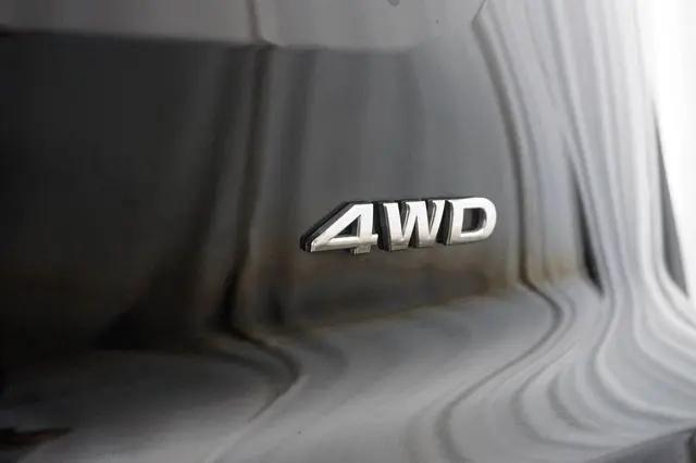 2024 Nissan Pathfinder S 4WD