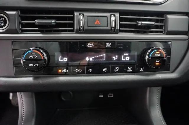 2024 Nissan Pathfinder S 4WD
