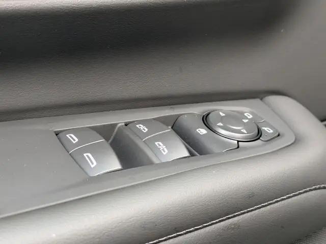 2026 Chevrolet Suburban LS, 4WD
