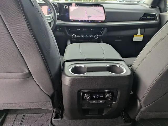2026 Chevrolet Suburban LS, 4WD