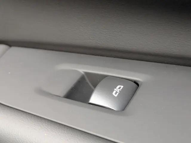 2026 Chevrolet Suburban LS, 4WD