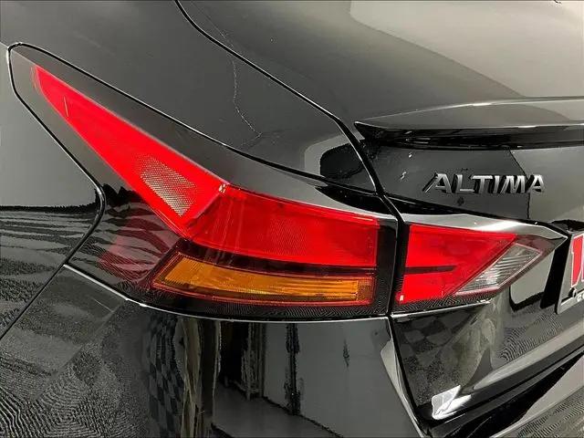 2026 Nissan Altima SR FWD