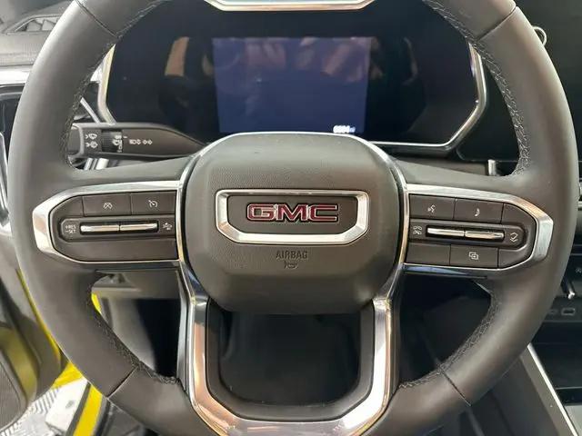2023 GMC Canyon 4WD Crew Cab Short Box Elevation