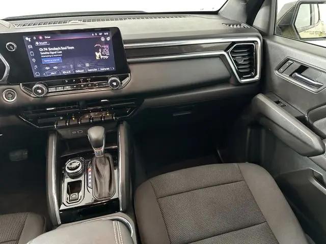 2023 GMC Canyon 4WD Crew Cab Short Box Elevation