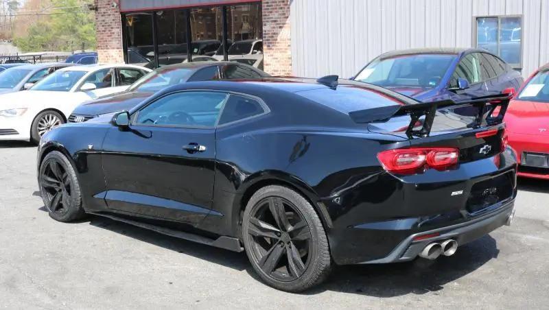 2021 Chevrolet Camaro RWD Coupe LT1