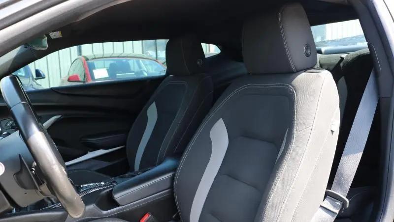 2021 Chevrolet Camaro RWD Coupe LT1