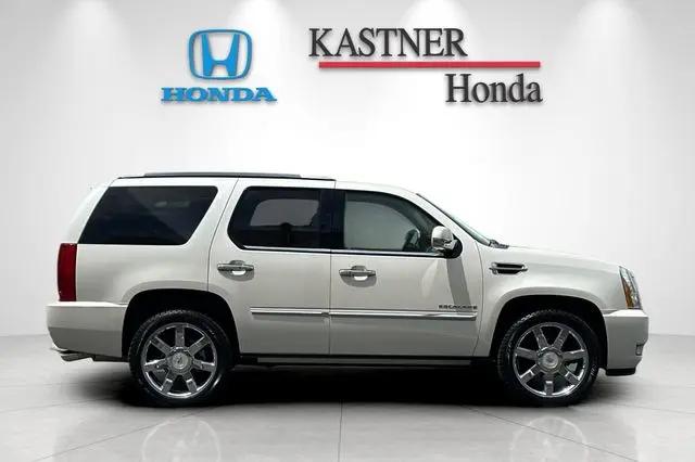2011 Cadillac Escalade Premium