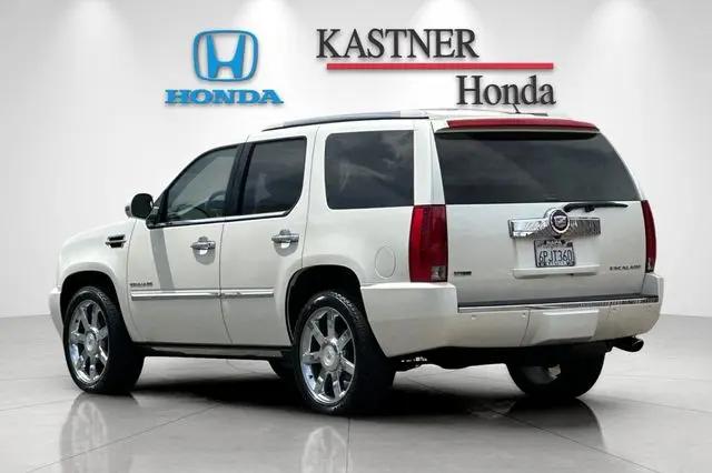 2011 Cadillac Escalade Premium