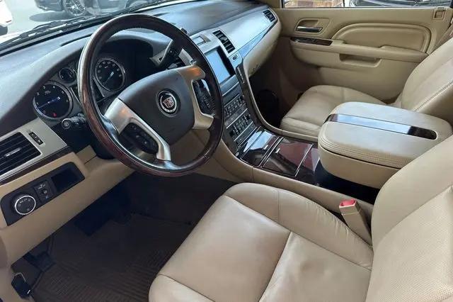 2011 Cadillac Escalade Premium