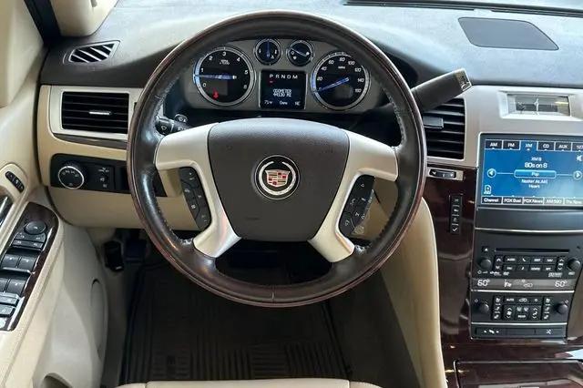 2011 Cadillac Escalade Premium
