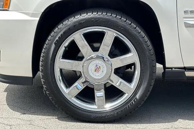 2011 Cadillac Escalade Premium
