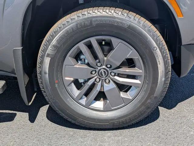 2026 Nissan Frontier Crew Cab SV 4x2