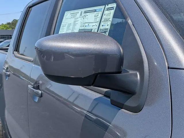 2026 Nissan Frontier Crew Cab SV 4x2