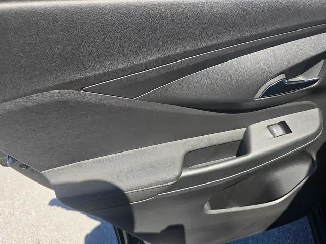 2026 Buick NV Sport Touring FWD