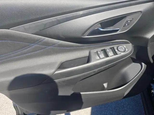 2026 Buick NV Sport Touring FWD