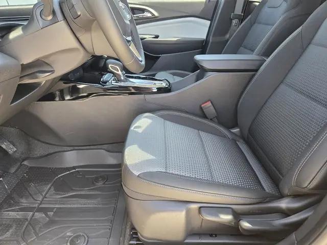 2026 Chevrolet Trax FWD LT