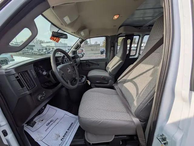 2026 GMC Savana Cargo 2500 Regular Wheelbase, Work Van, RWD