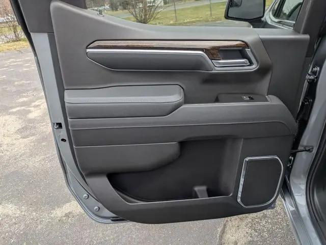 2026 GMC Sierra 1500 Crew Cab, Short Bed, SLE, 4WD