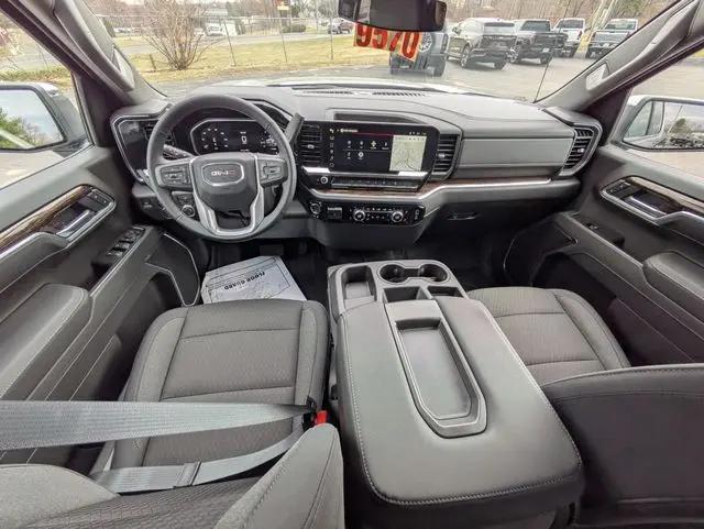 2026 GMC Sierra 1500 Crew Cab, Short Bed, SLE, 4WD