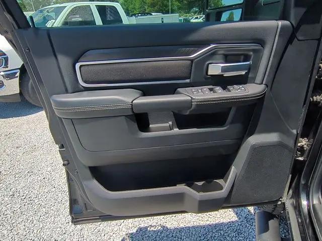 2026 Ram 2500 Big Horn Crew Cab 4x4 64 Box