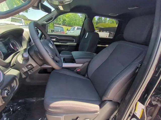 2026 Ram 2500 Big Horn Crew Cab 4x4 64 Box
