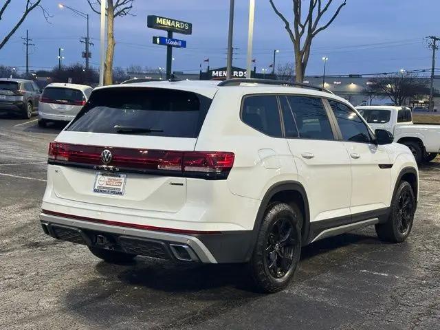 2024 Volkswagen Atlas 2.0T Peak Edition SE w/Technology
