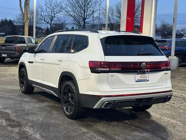 2024 Volkswagen Atlas 2.0T Peak Edition SE w/Technology
