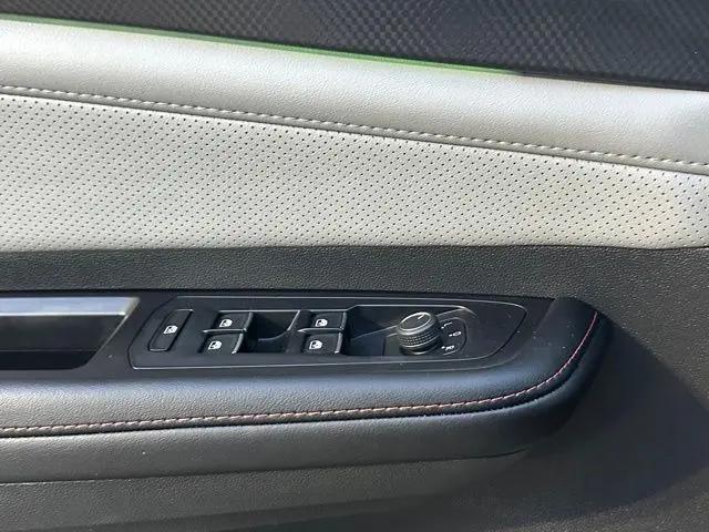 2024 Volkswagen Atlas 2.0T Peak Edition SE w/Technology
