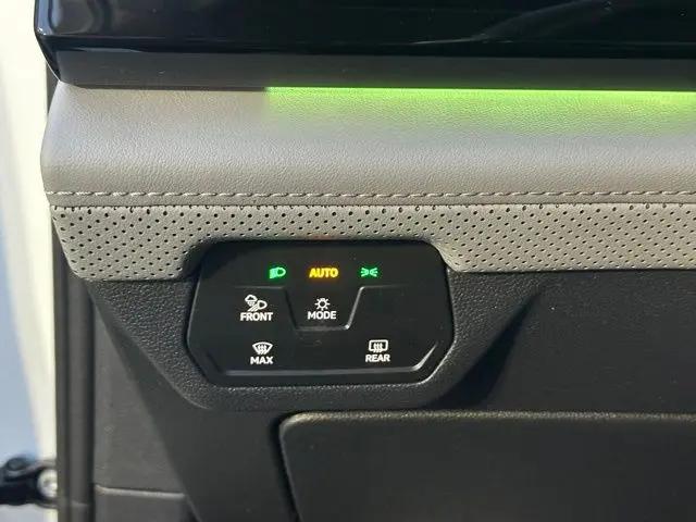 2024 Volkswagen Atlas 2.0T Peak Edition SE w/Technology