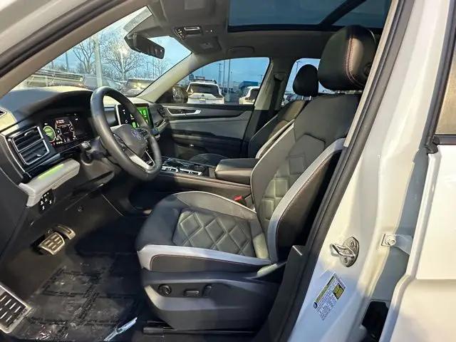 2024 Volkswagen Atlas 2.0T Peak Edition SE w/Technology