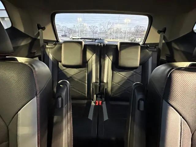 2024 Volkswagen Atlas 2.0T Peak Edition SE w/Technology