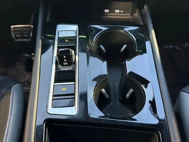 2024 Volkswagen Atlas 2.0T Peak Edition SE w/Technology