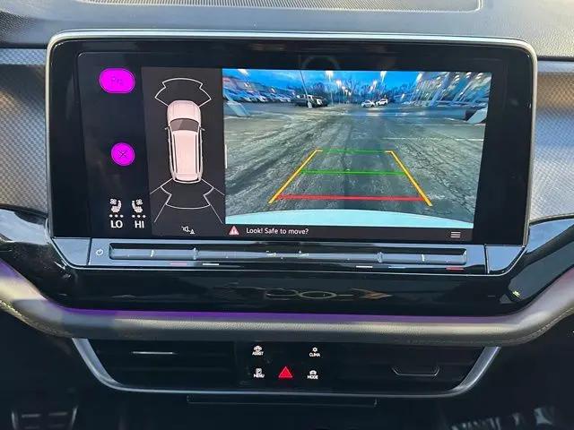 2024 Volkswagen Atlas 2.0T Peak Edition SE w/Technology