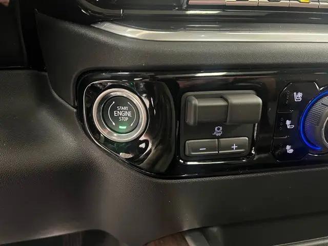 2026 Chevrolet Silverado 2500HD Crew Cab, Standard Bed, High Country, 4WD