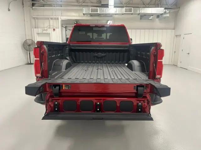 2026 Chevrolet Silverado 2500HD Crew Cab, Standard Bed, High Country, 4WD