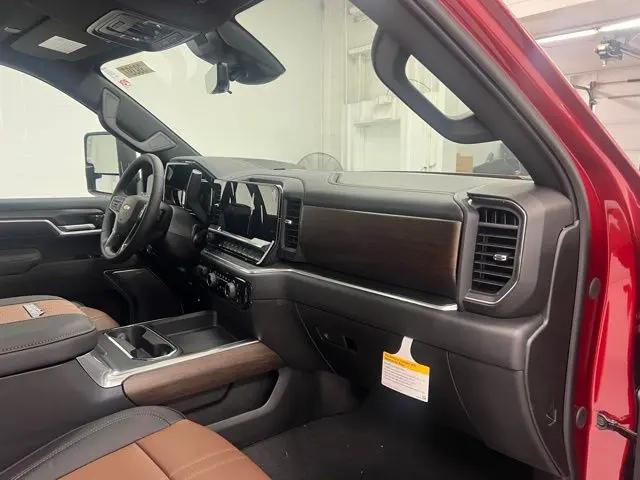 2026 Chevrolet Silverado 2500HD Crew Cab, Standard Bed, High Country, 4WD