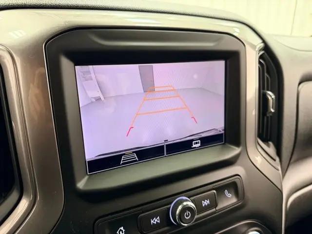 2025 GMC Sierra 1500 4WD Crew Cab Short Box Pro