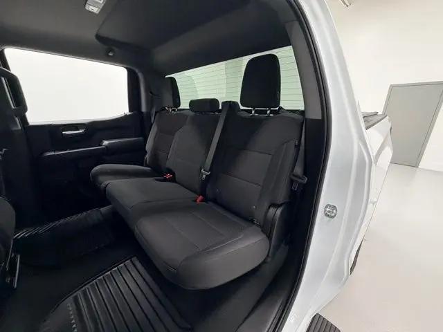 2025 GMC Sierra 1500 4WD Crew Cab Short Box Pro