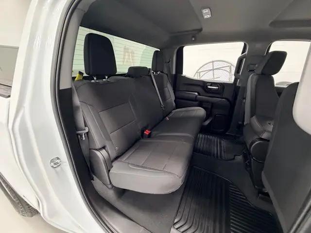 2025 GMC Sierra 1500 4WD Crew Cab Short Box Pro