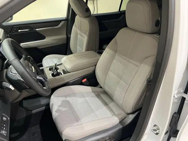 2026 GMC Acadia Elevation FWD