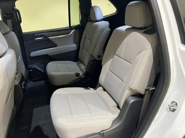 2026 GMC Acadia Elevation FWD