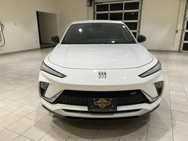 2026 Buick NV Sport Touring FWD
